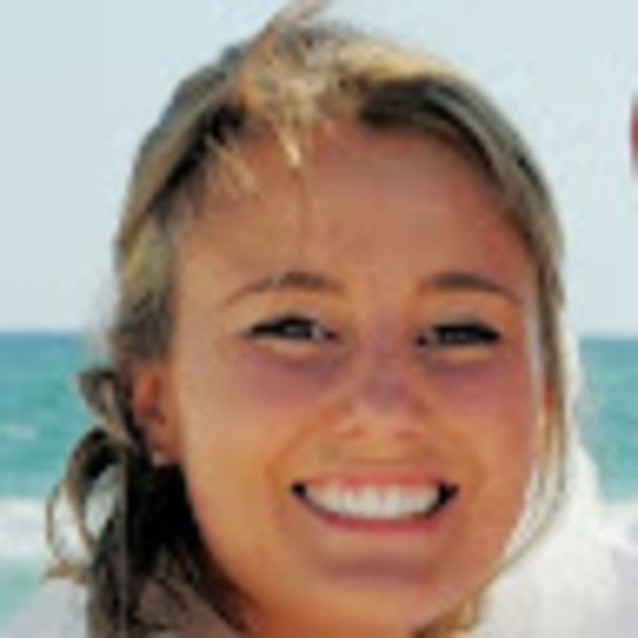 Meet your Posher, Jennifer - Picture 1 of 1